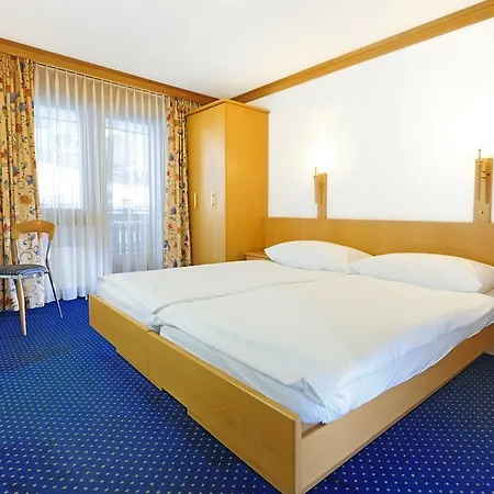 Alpenrose Hotel 3*