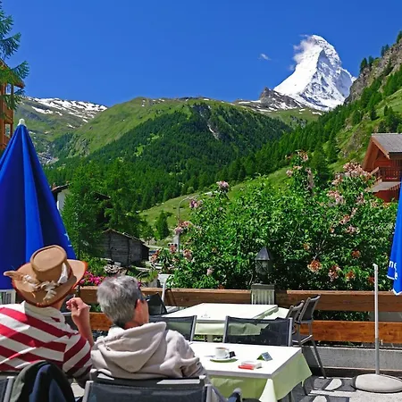 Alpenrose Hotel 3*